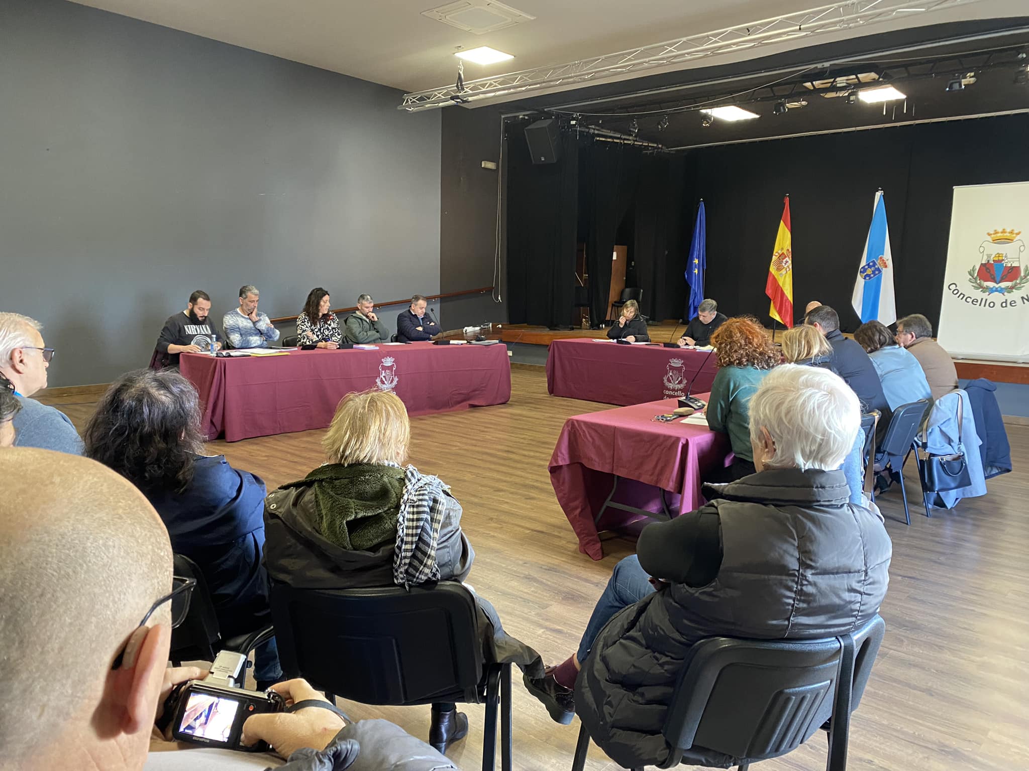 Pleno do Concello de Neda na Casa da Cultura